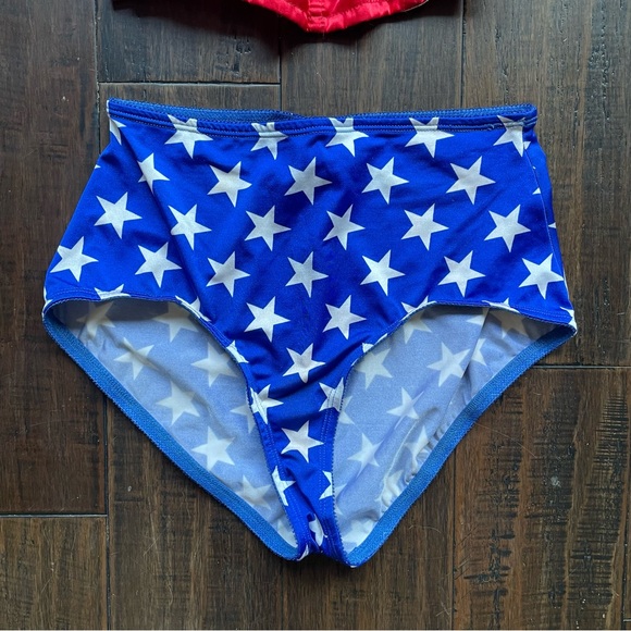 Trashy Lingerie Wonder Woman Costume Set - Picture 2 of 12